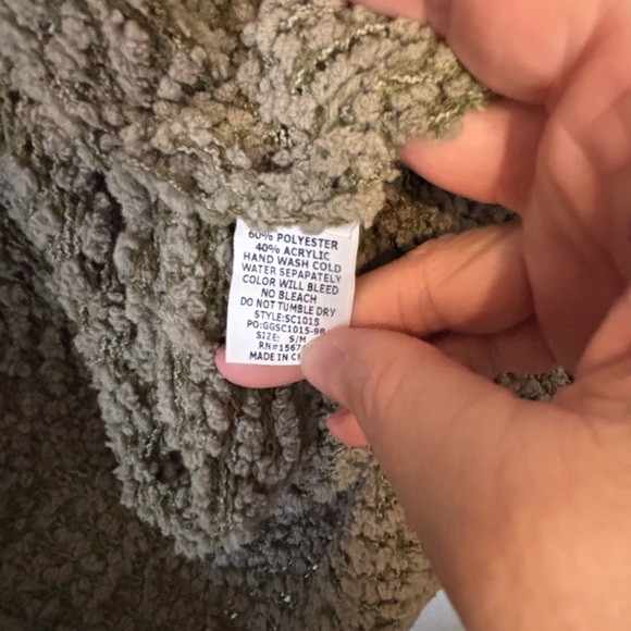 3/$20 Racheal Green Textured Open Front Long Sleeve Cardigan - Picture 4 of 4